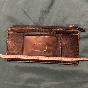 Buxton thin wallet